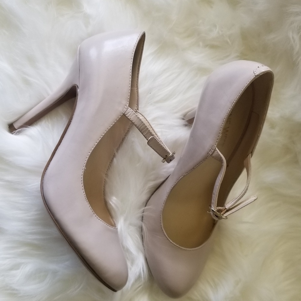 Nine west beige heels